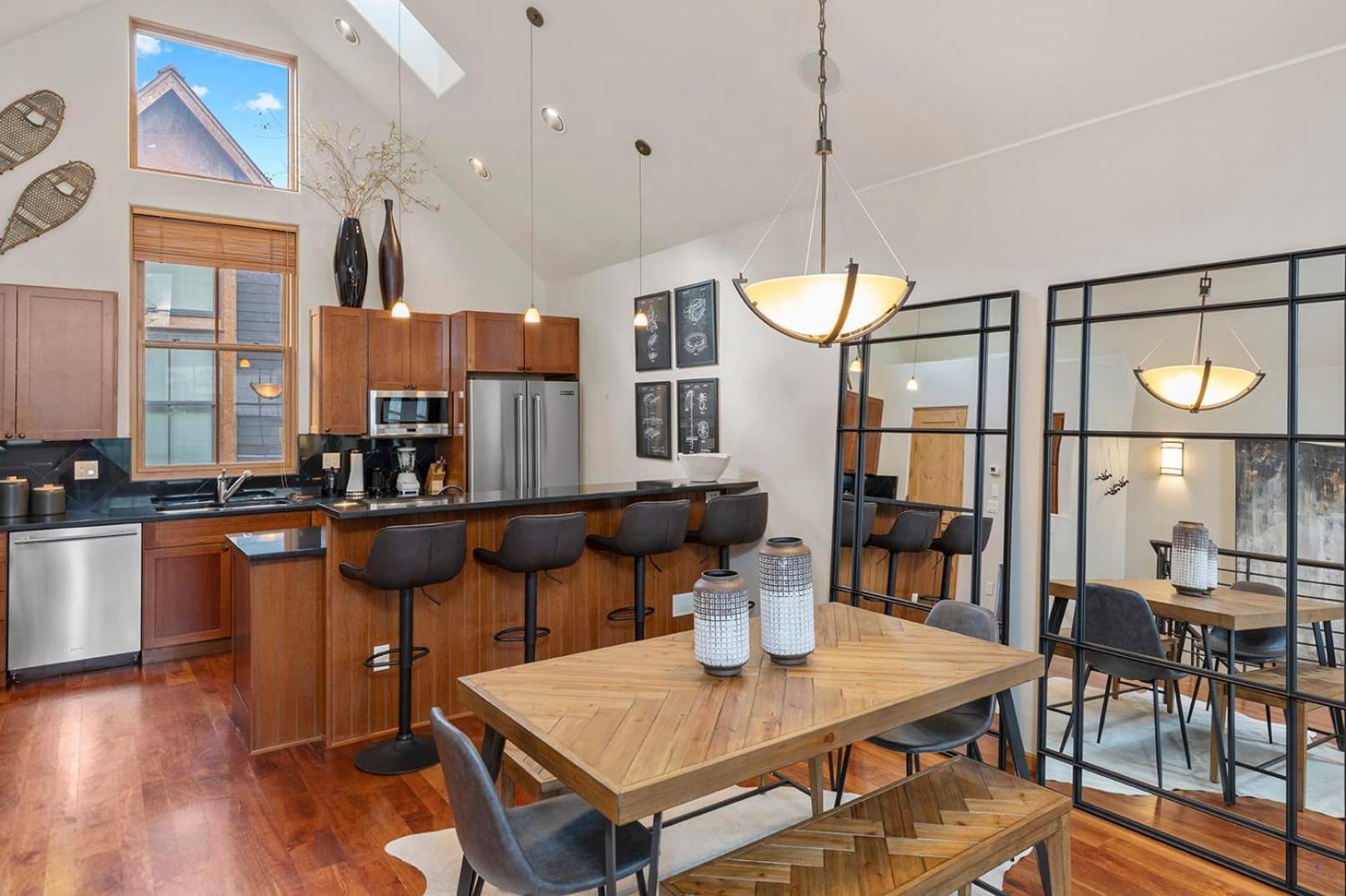 3Br 3 1 2Ba Center Of Everything New Listing On Our New Home Телърайд Екстериор снимка
